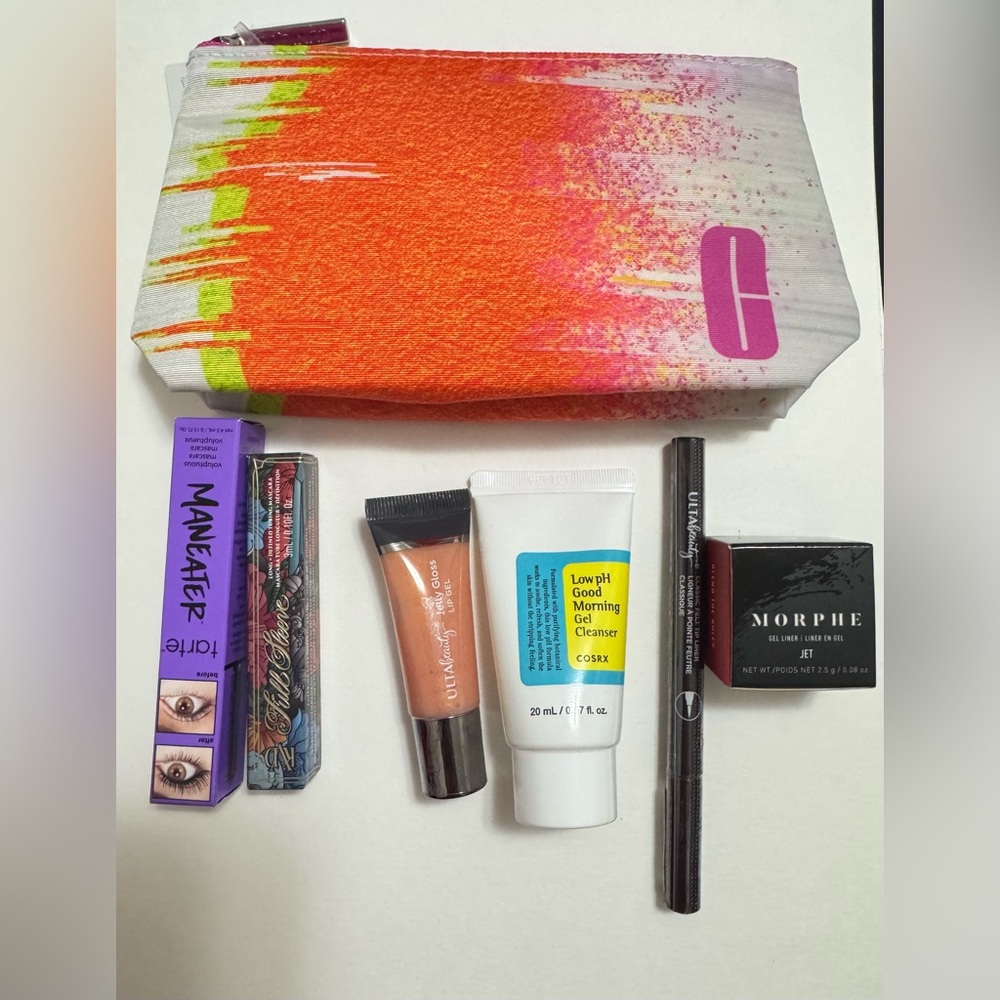Clinique Eyeliner and Makeup Collection